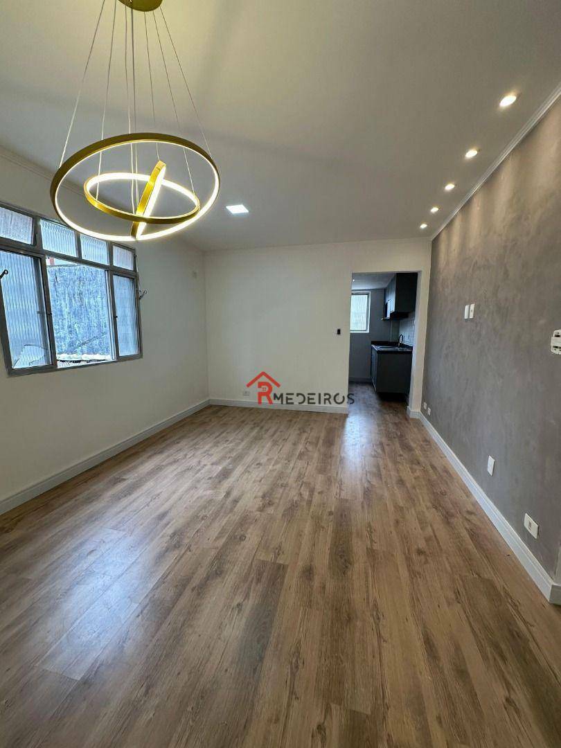 Apartamento à venda com 2 quartos, 65m² - Foto 11