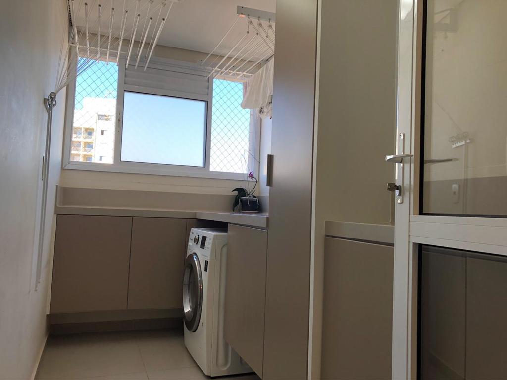 Apartamento à venda com 3 quartos, 97m² - Foto 8