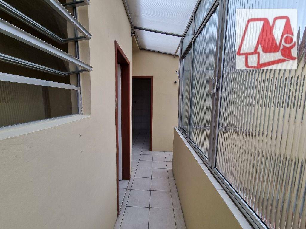 Apartamento para alugar com 2 quartos, 70m² - Foto 29