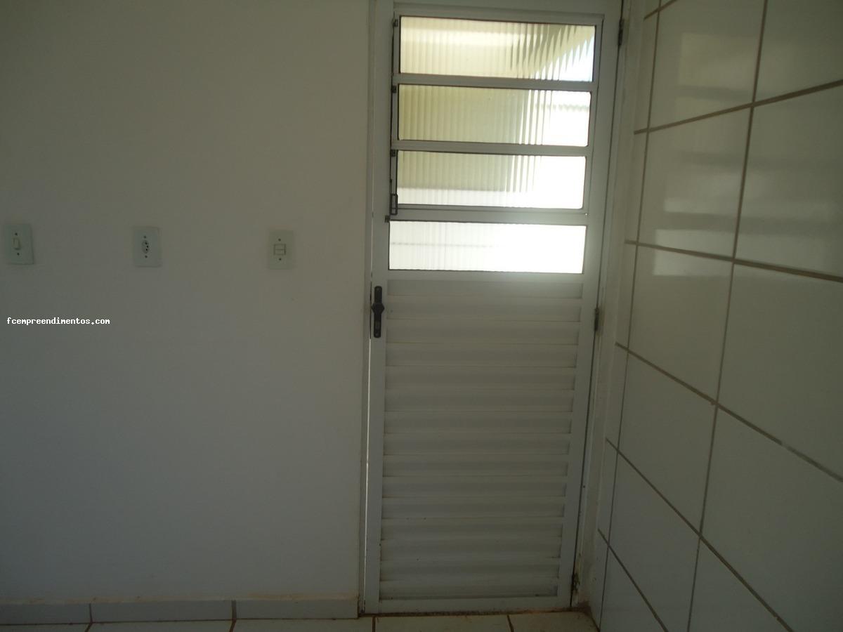 Casa de Condomínio à venda com 2 quartos, 63m² - Foto 2