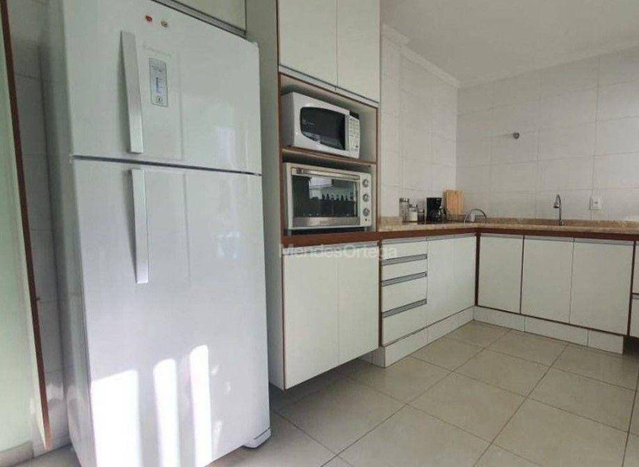 Apartamento para alugar com 2 quartos, 75m² - Foto 5