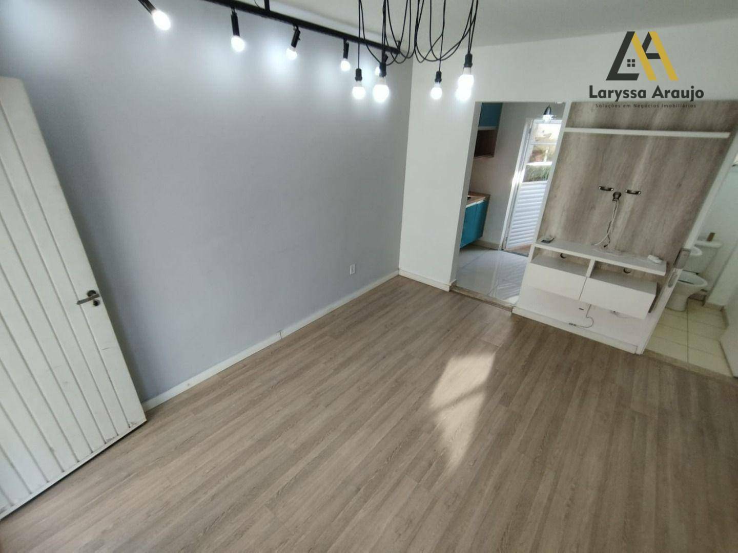 Casa à venda e aluguel com 2 quartos, 50m² - Foto 9