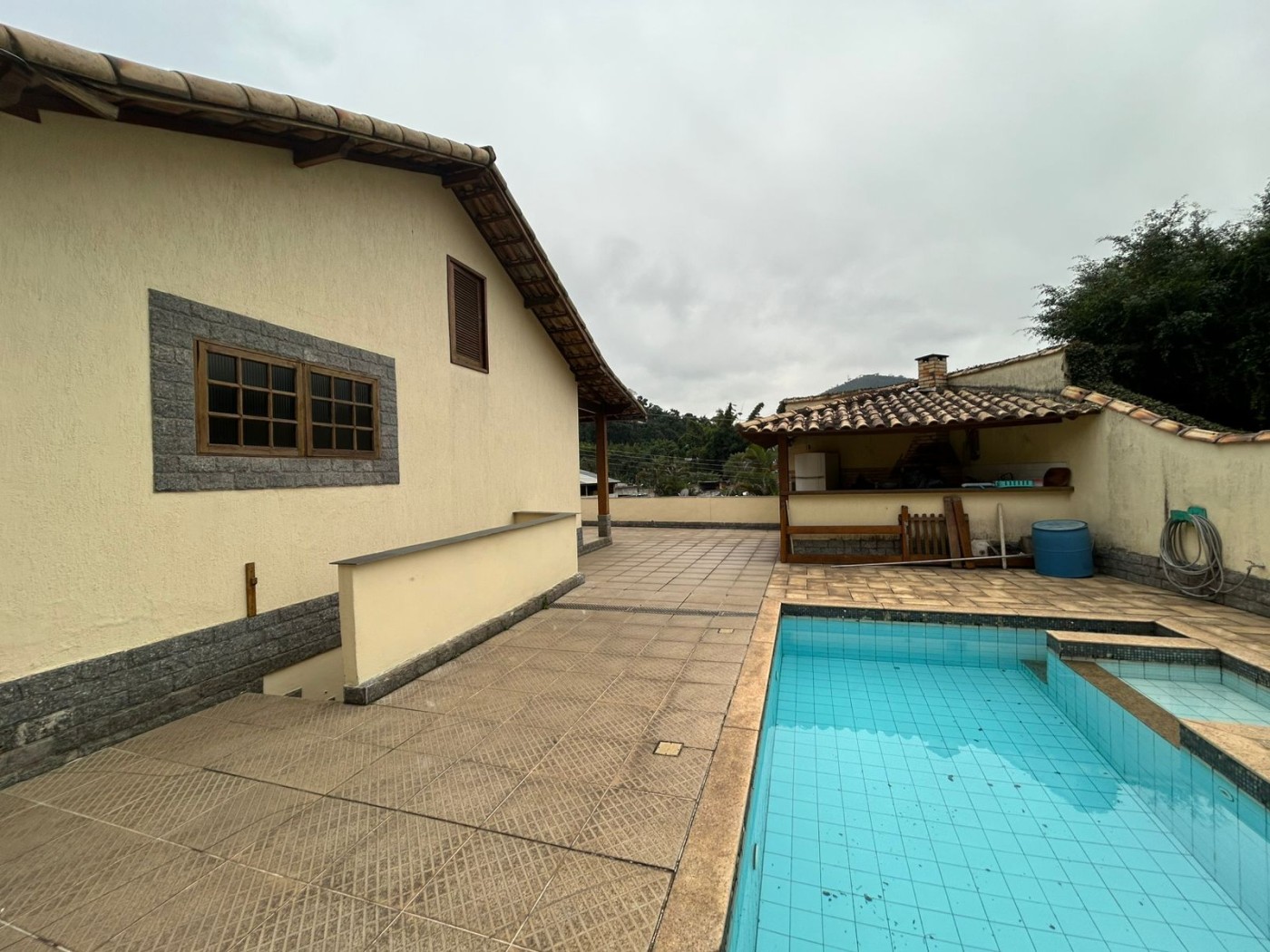 Casa à venda com 4 quartos, 109m² - Foto 8