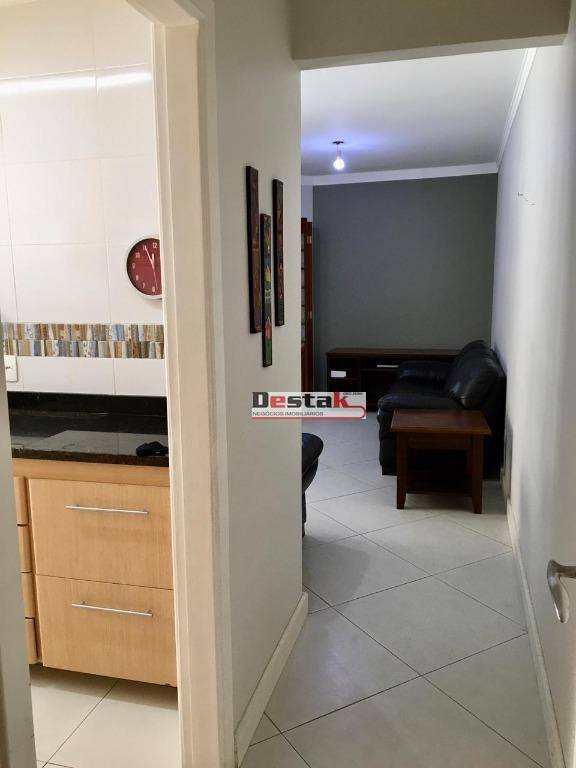 Apartamento à venda com 3 quartos, 85m² - Foto 14