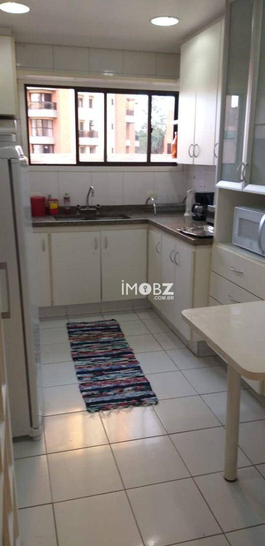 Apartamento à venda com 3 quartos, 123m² - Foto 9