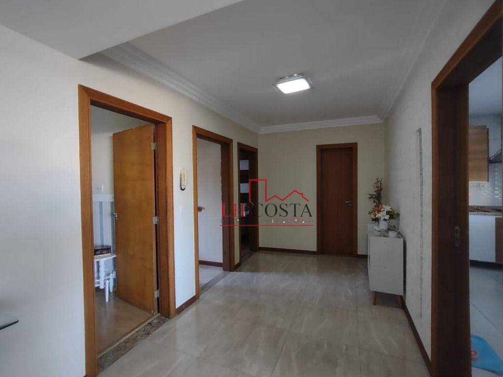 Casa à venda com 3 quartos, 188m² - Foto 8