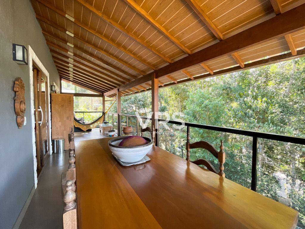 Casa de Condomínio à venda com 4 quartos, 250m² - Foto 27