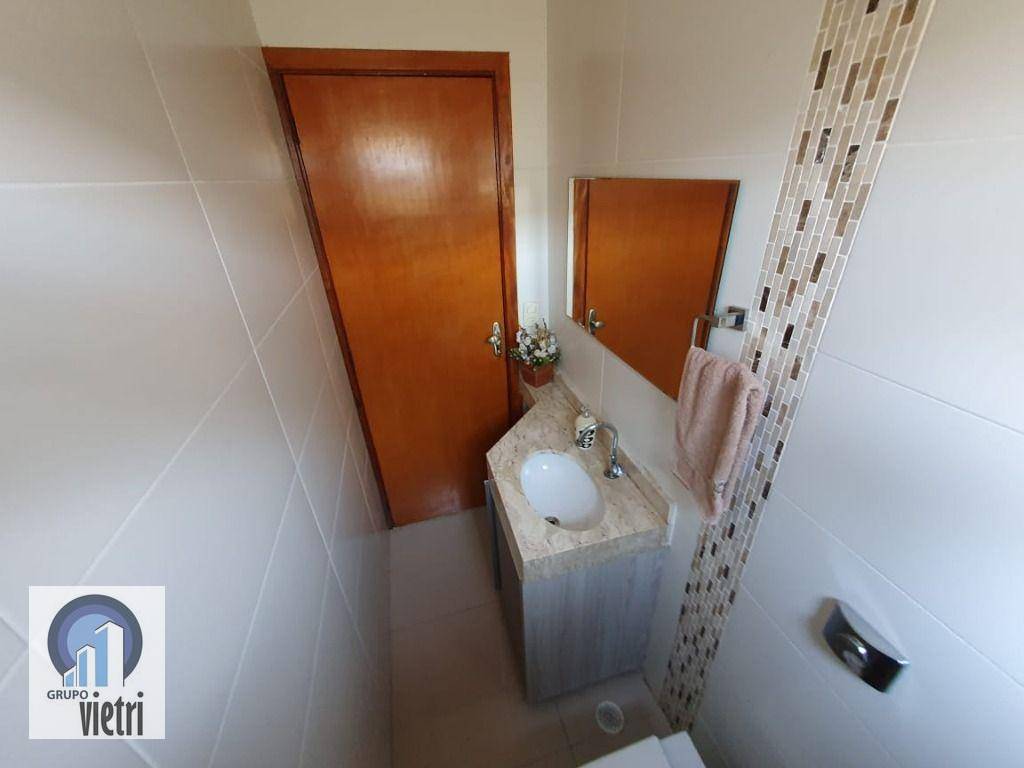 Sobrado à venda com 3 quartos, 205m² - Foto 4