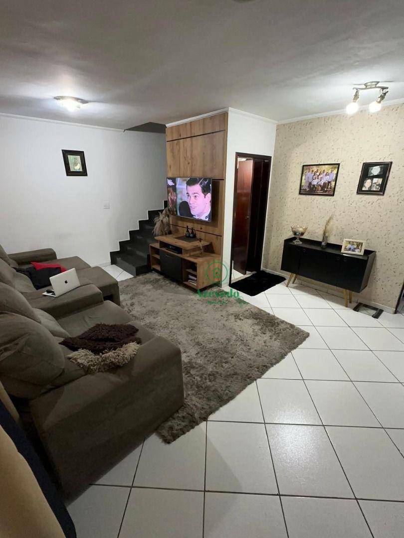 Sobrado à venda com 2 quartos, 300m² - Foto 1