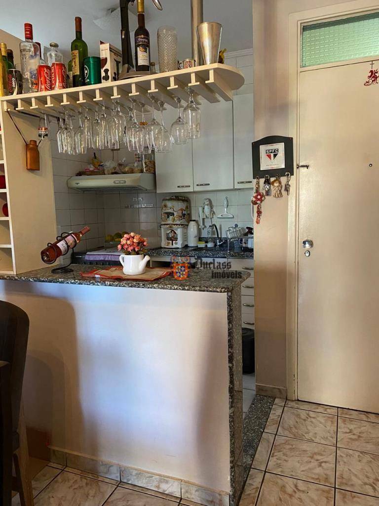 Apartamento à venda com 2 quartos, 62m² - Foto 5