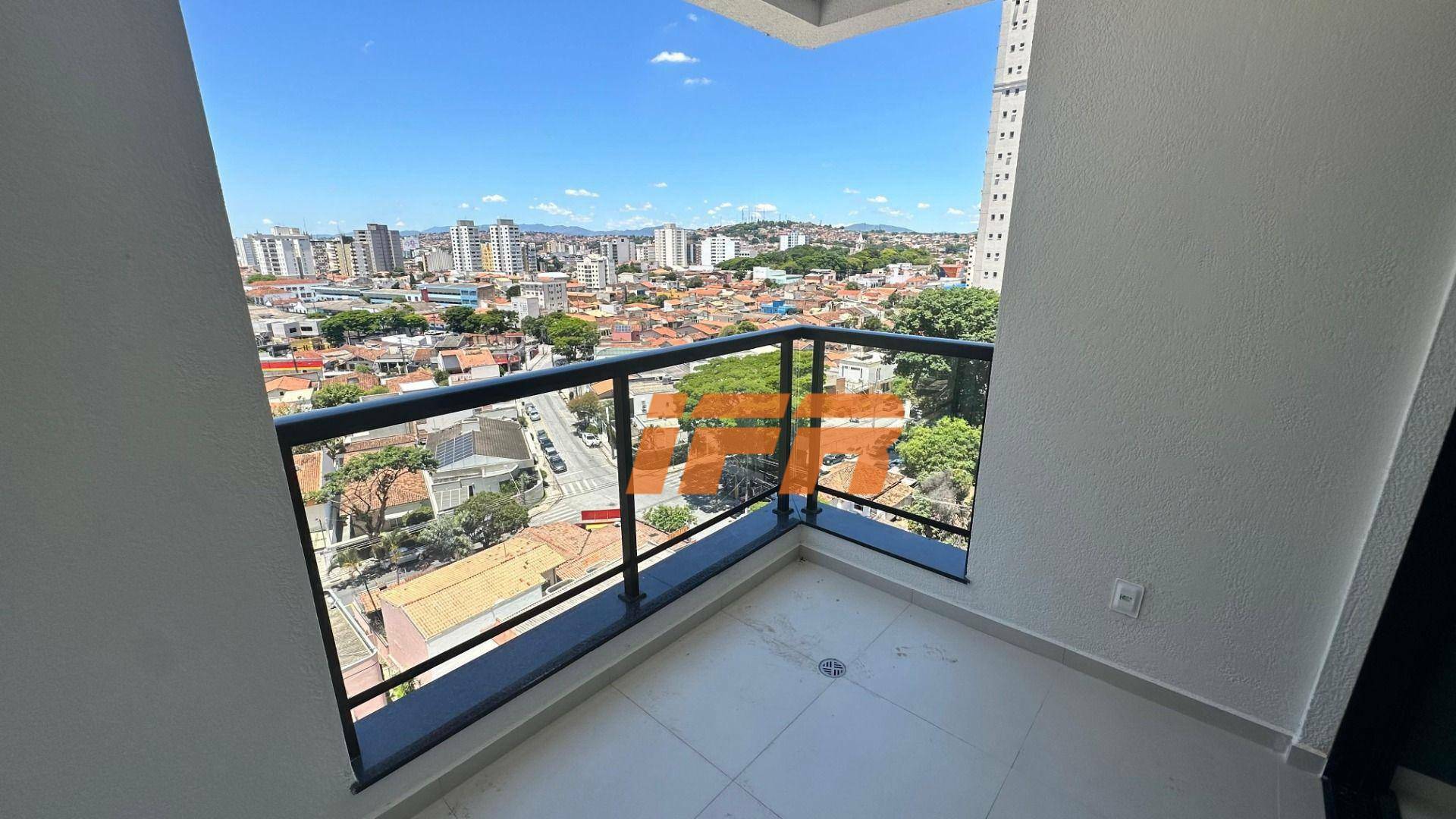 Apartamento para alugar com 2 quartos, 65m² - Foto 13