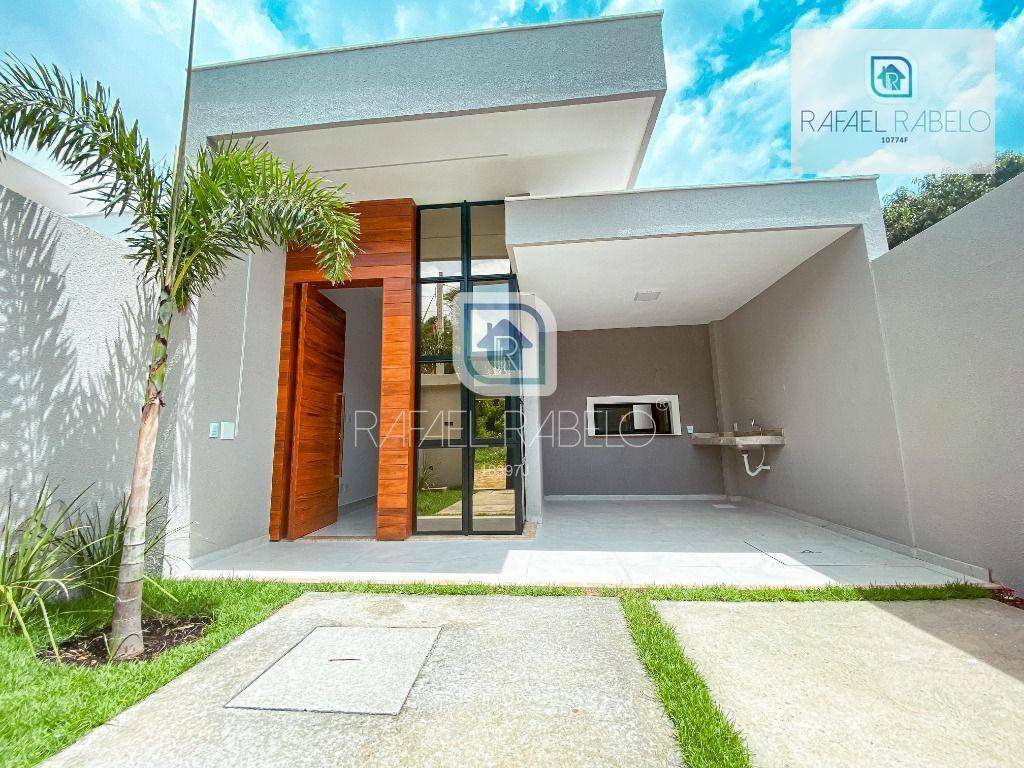 Casa à venda com 3 quartos, 84m² - Foto 1