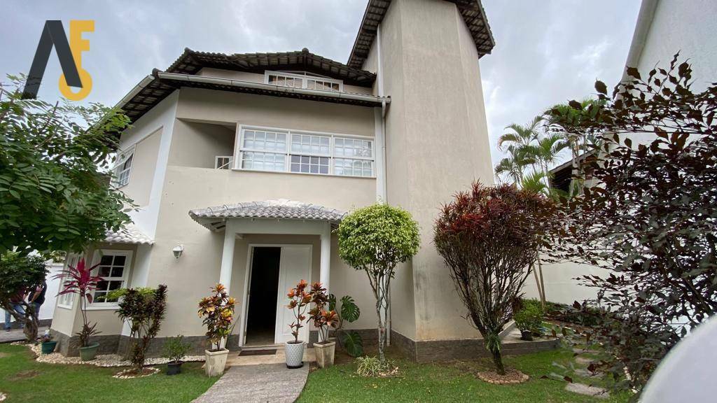 Casa de Condomínio à venda com 4 quartos, 438m² - Foto 1