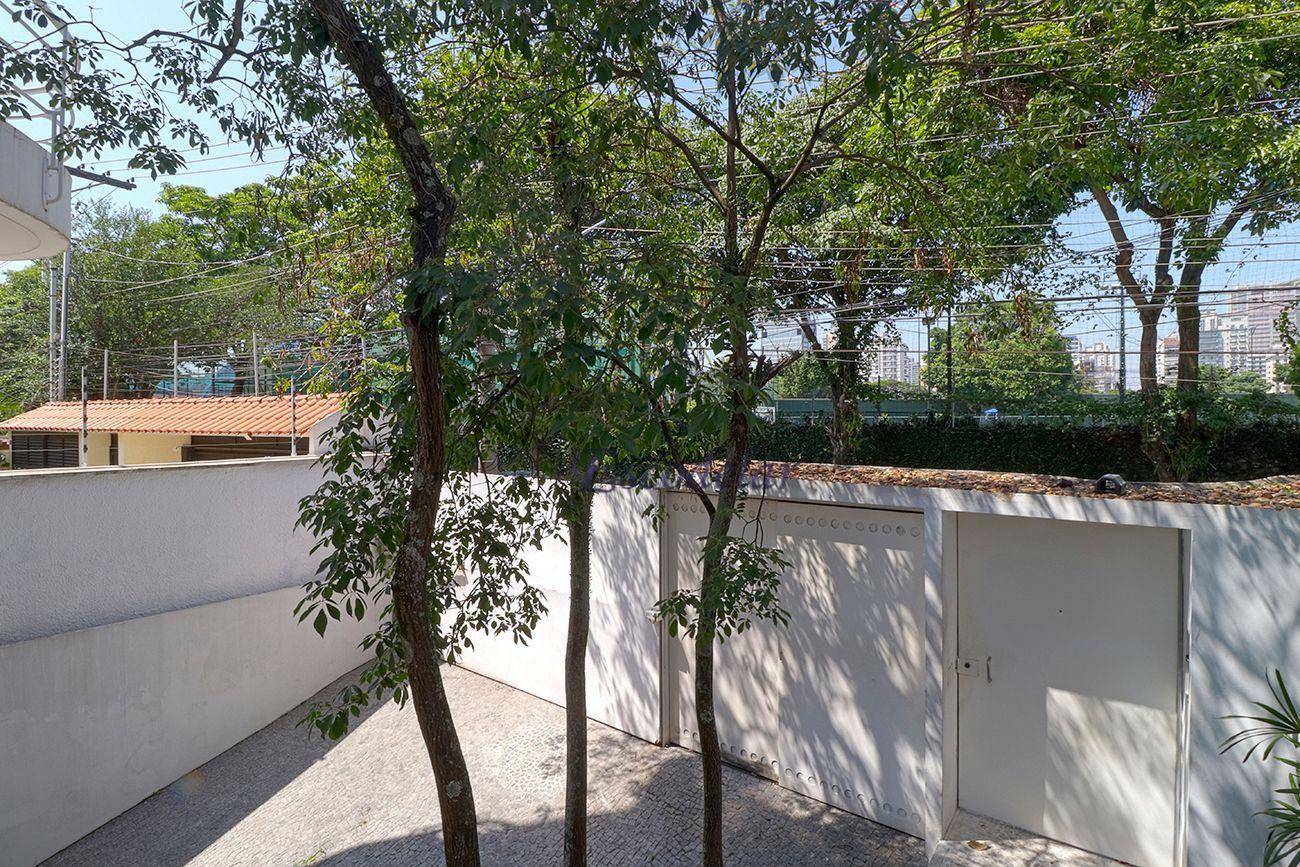 Casa à venda com 3 quartos, 450m² - Foto 5