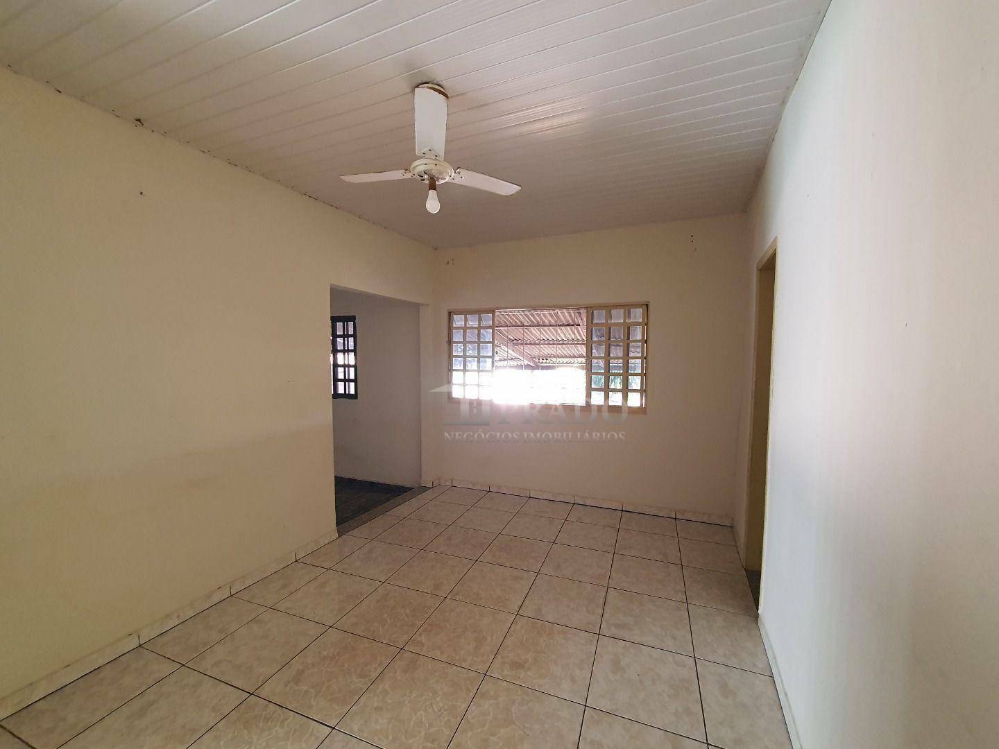 Casa à venda com 4 quartos, 200m² - Foto 11