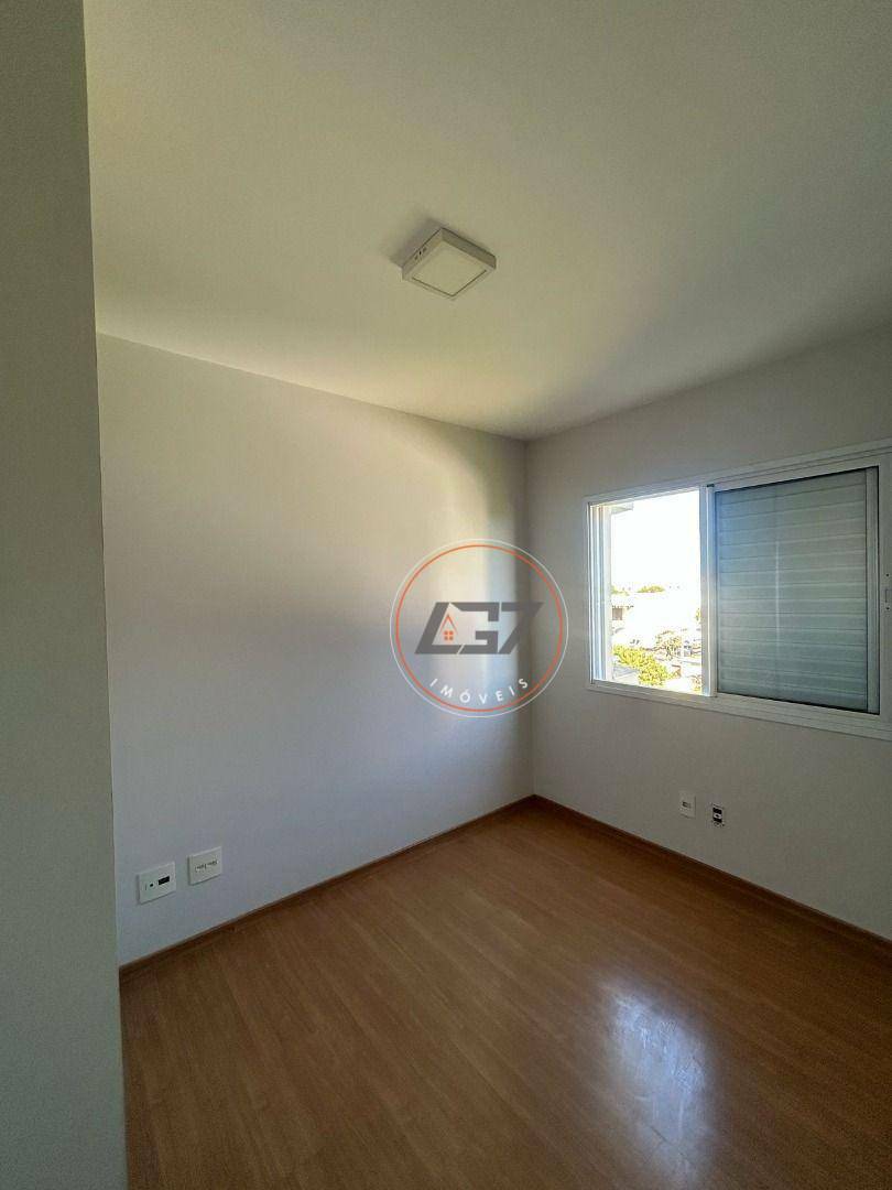 Apartamento para alugar com 3 quartos, 97m² - Foto 10