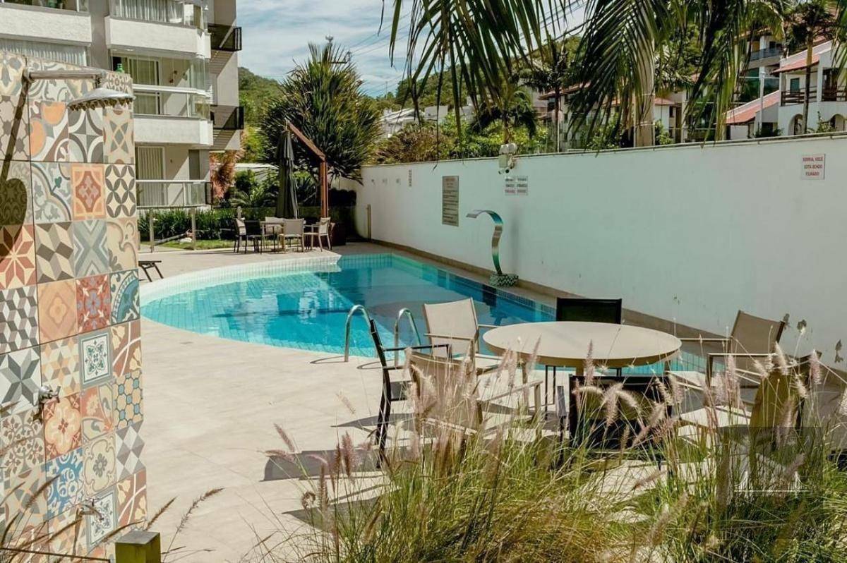 Apartamento à venda com 2 quartos, 77m² - Foto 27
