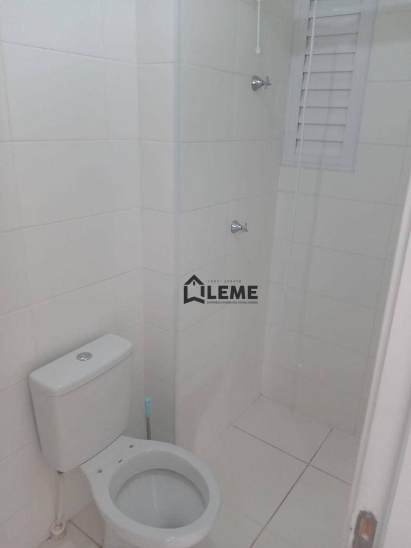 Apartamento para alugar com 2 quartos, 45m² - Foto 4