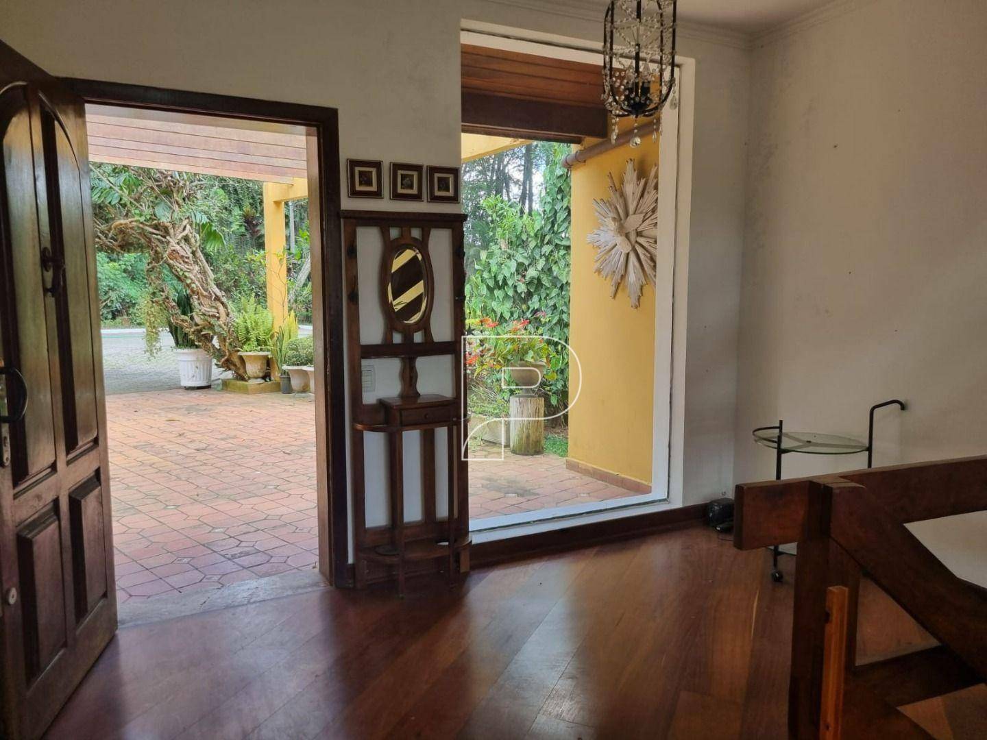 Casa à venda e aluguel com 4 quartos, 570m² - Foto 9