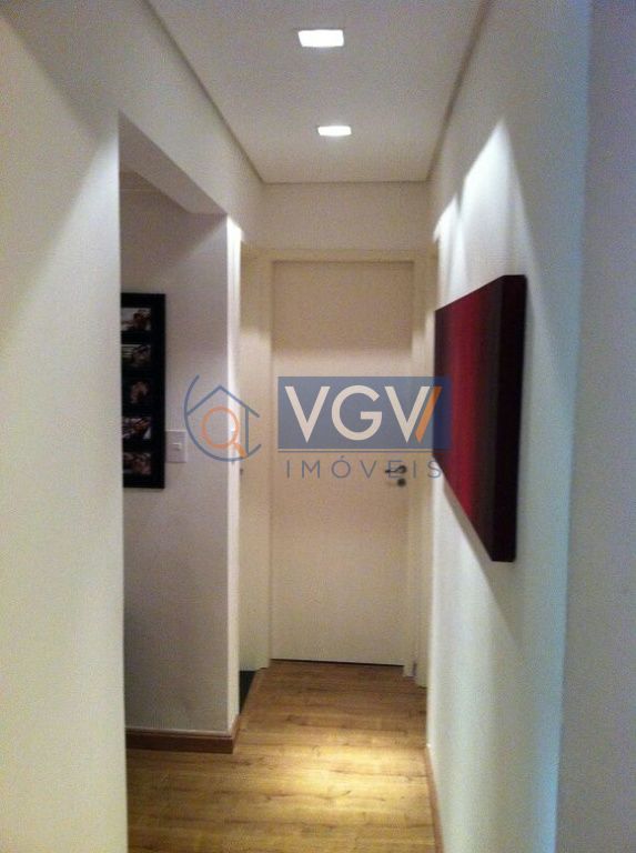 Apartamento à venda com 2 quartos, 70m² - Foto 14