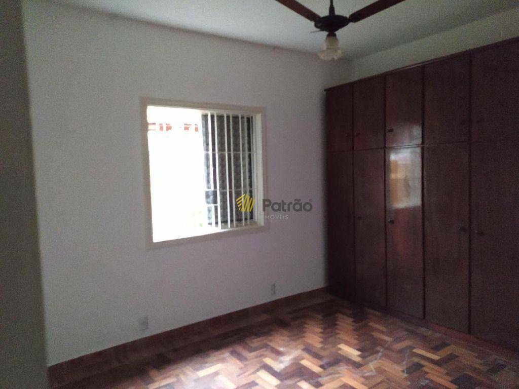 Sobrado à venda com 3 quartos, 300m² - Foto 27