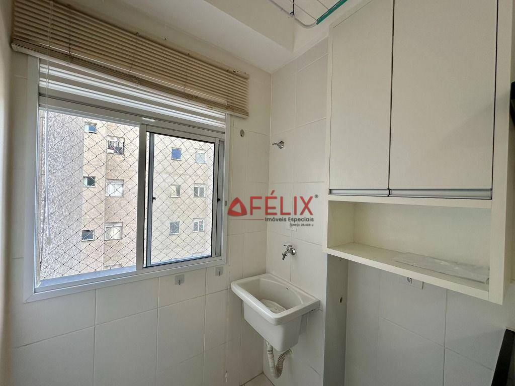 Apartamento à venda com 3 quartos, 68m² - Foto 3