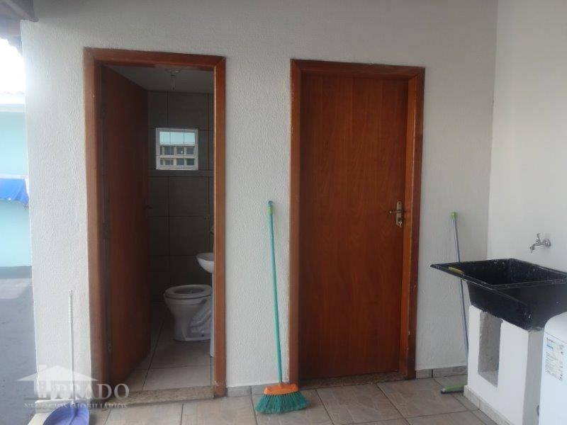 Casa à venda com 3 quartos, 121m² - Foto 7