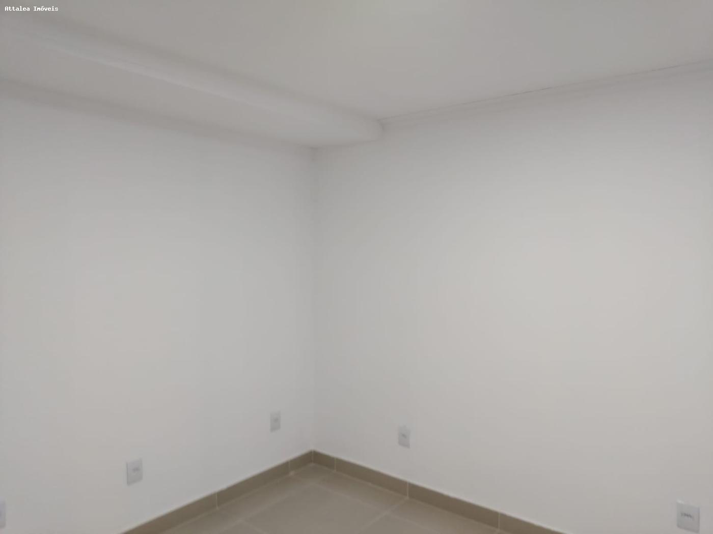 Casa à venda com 3 quartos, 200m² - Foto 11