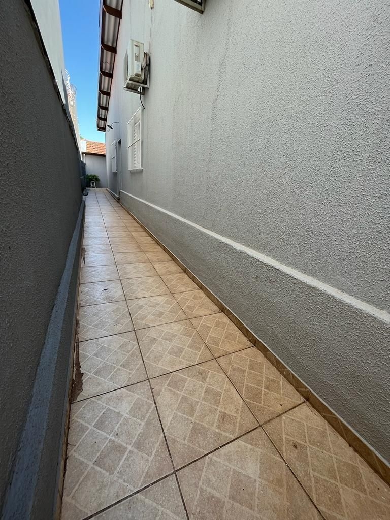 Casa à venda com 4 quartos, 270m² - Foto 24