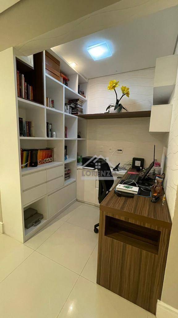 Apartamento à venda com 3 quartos, 156m² - Foto 4