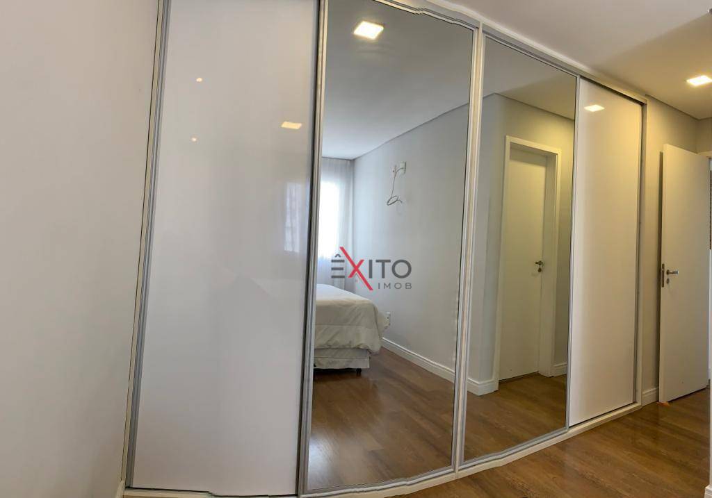 Apartamento à venda com 3 quartos, 97m² - Foto 2