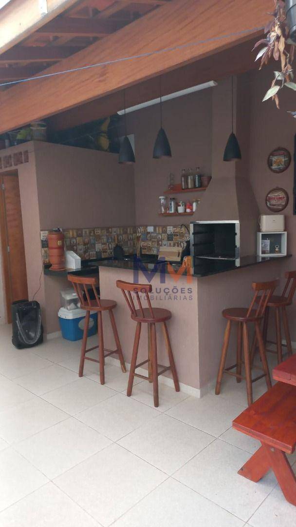 Casa à venda com 2 quartos, 70m² - Foto 16