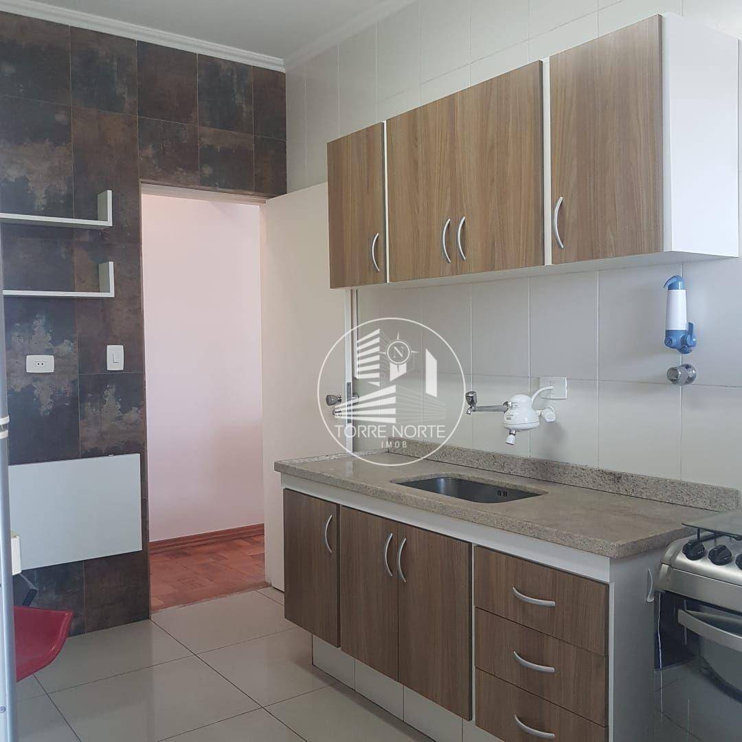 Apartamento para alugar com 3 quartos, 85m² - Foto 11