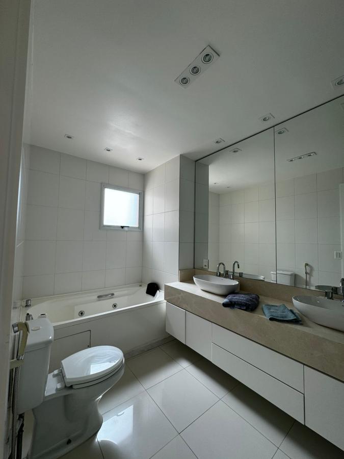 Apartamento à venda com 3 quartos, 232m² - Foto 12