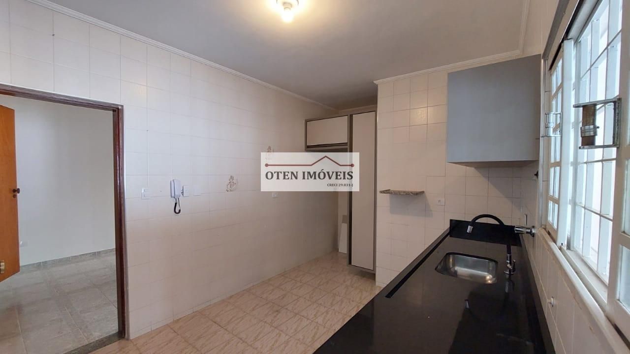 Casa à venda com 3 quartos, 220m² - Foto 9