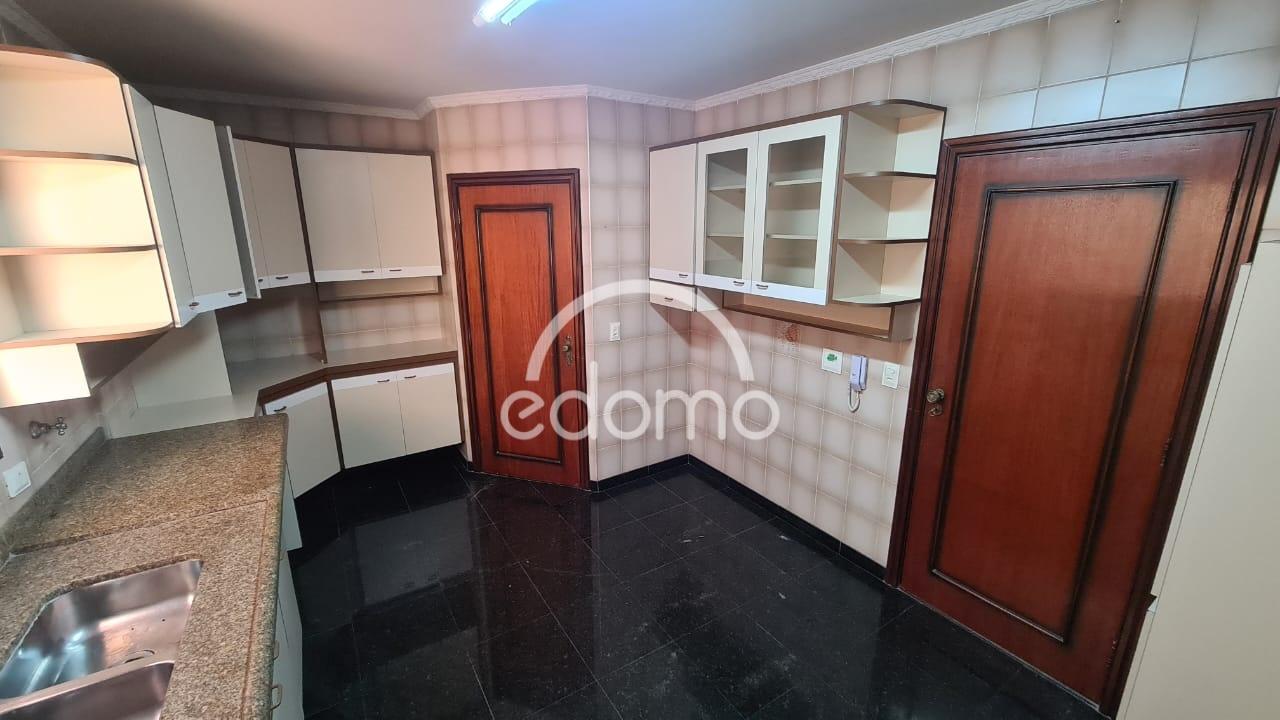 Apartamento para alugar com 3 quartos, 120m² - Foto 7