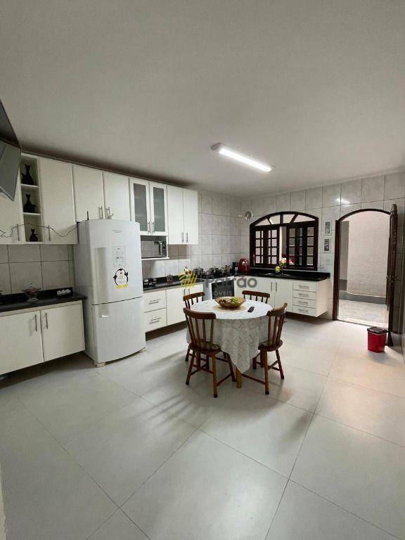 Sobrado à venda com 3 quartos, 263m² - Foto 7