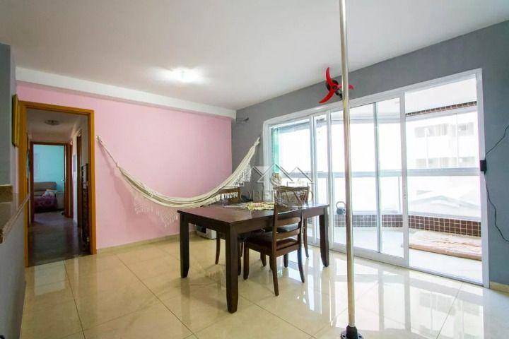 Apartamento à venda com 3 quartos, 96m² - Foto 3