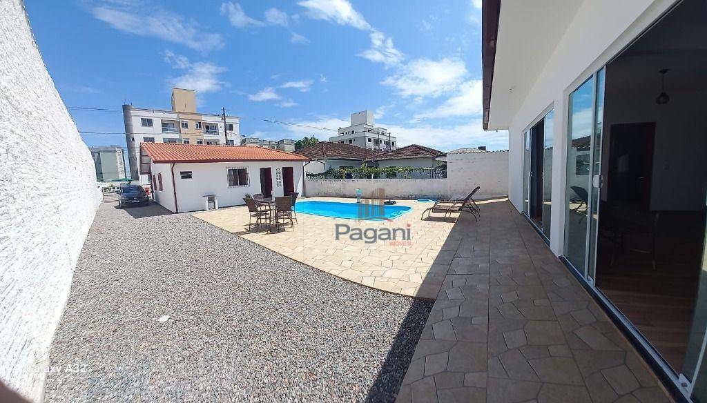 Casa à venda com 2 quartos, 182m² - Foto 6