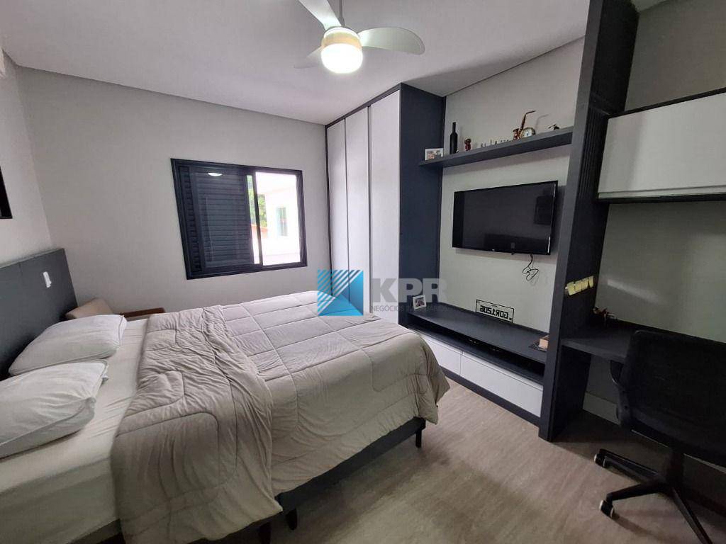 Casa de Condomínio à venda com 4 quartos, 248m² - Foto 10