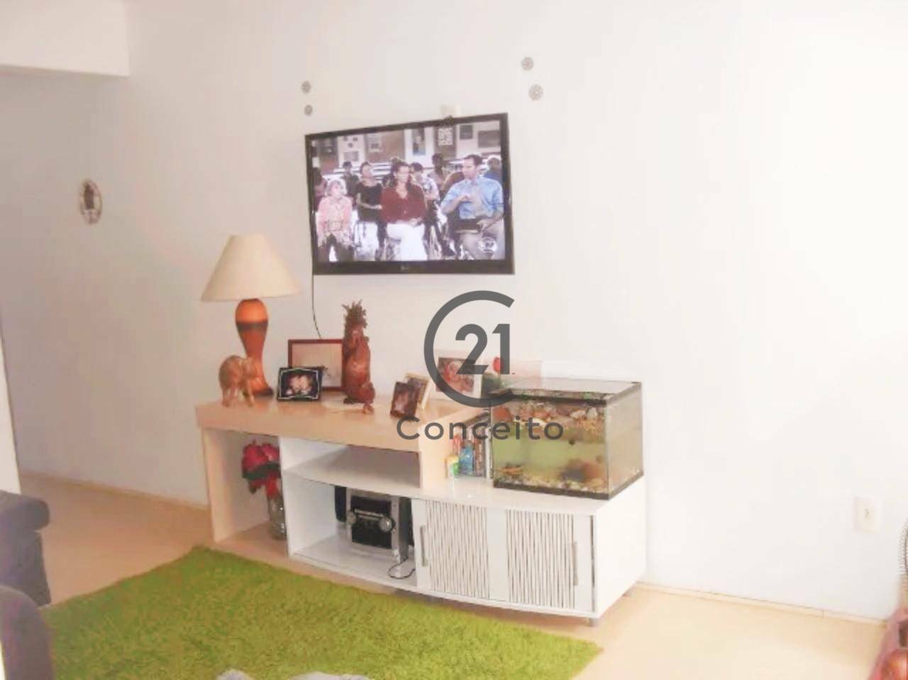 Apartamento à venda com 2 quartos, 70m² - Foto 3