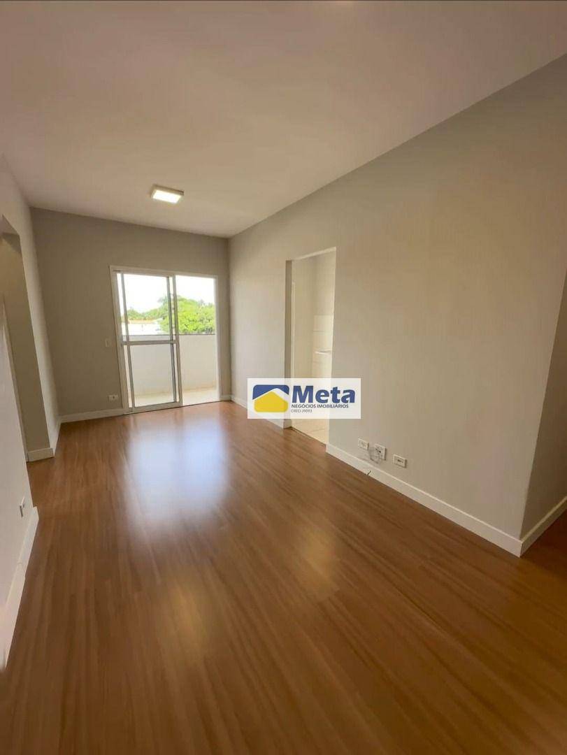 Apartamento à venda com 2 quartos, 61m² - Foto 1