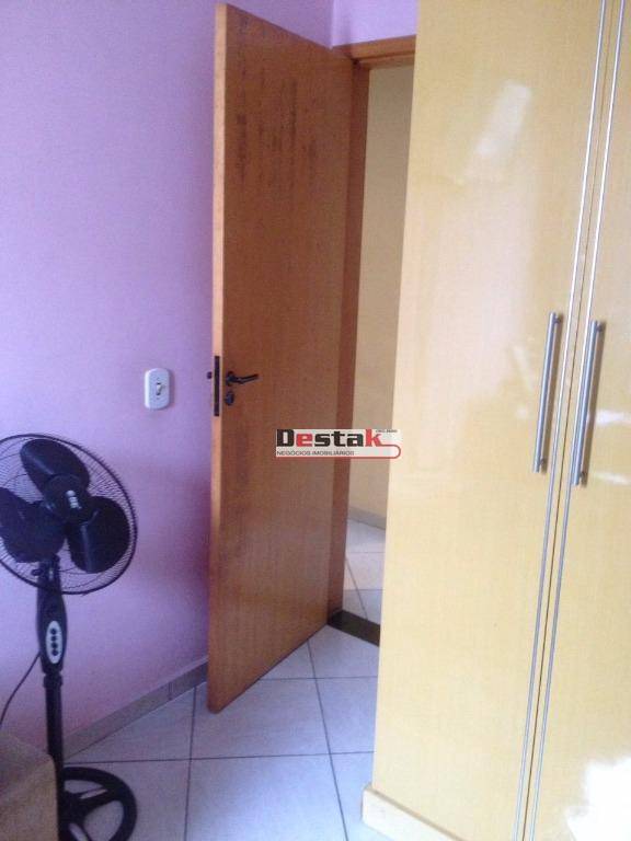 Apartamento à venda com 2 quartos, 56m² - Foto 11