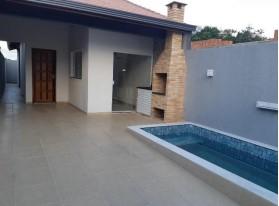 Casa à venda com 2 quartos, 125m² - Foto 1