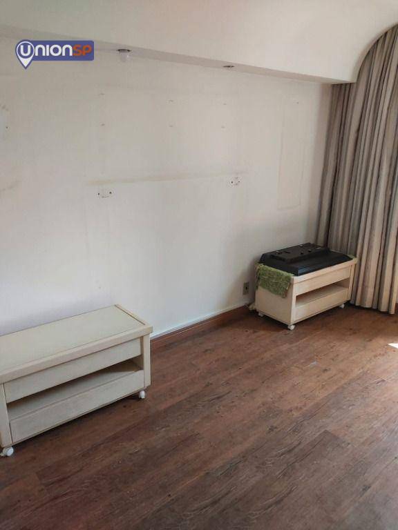 Apartamento à venda com 3 quartos, 113m² - Foto 1