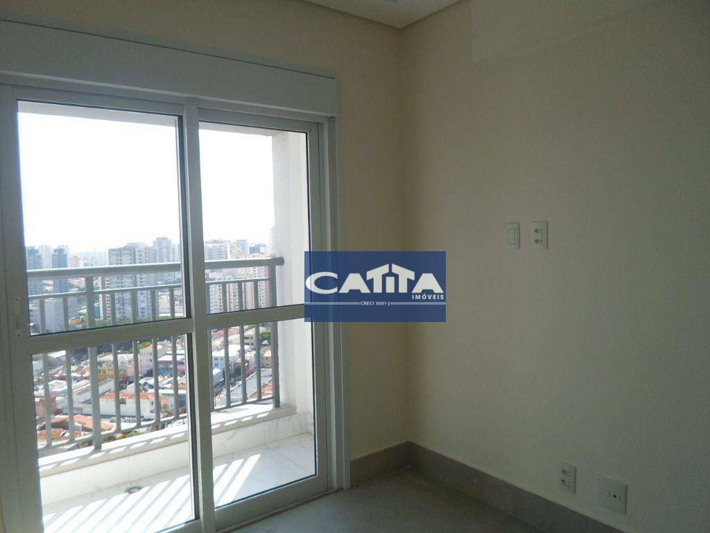 Apartamento à venda com 3 quartos, 226m² - Foto 11