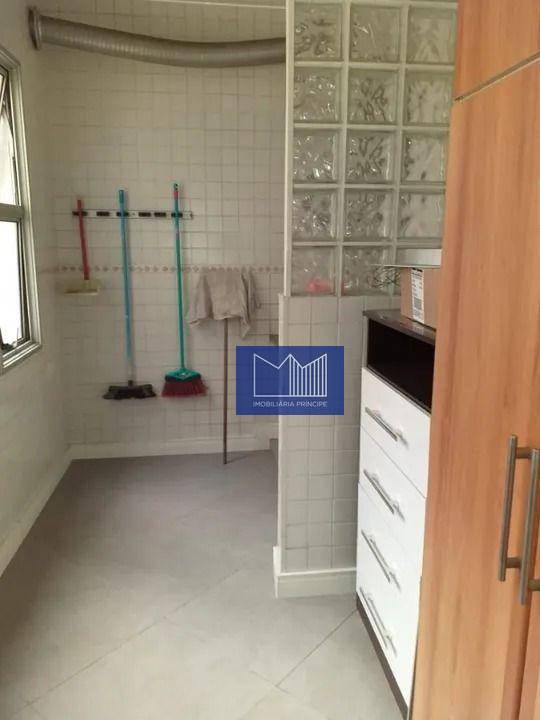 Apartamento à venda com 3 quartos, 180m² - Foto 7