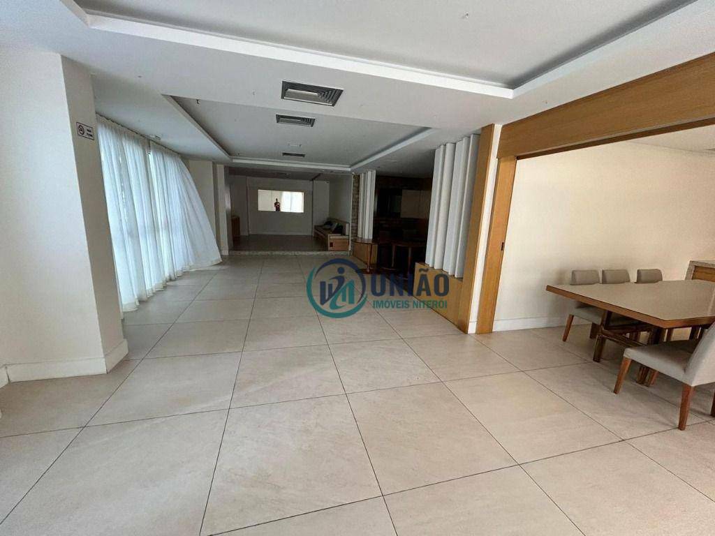 Apartamento à venda com 2 quartos, 70m² - Foto 31