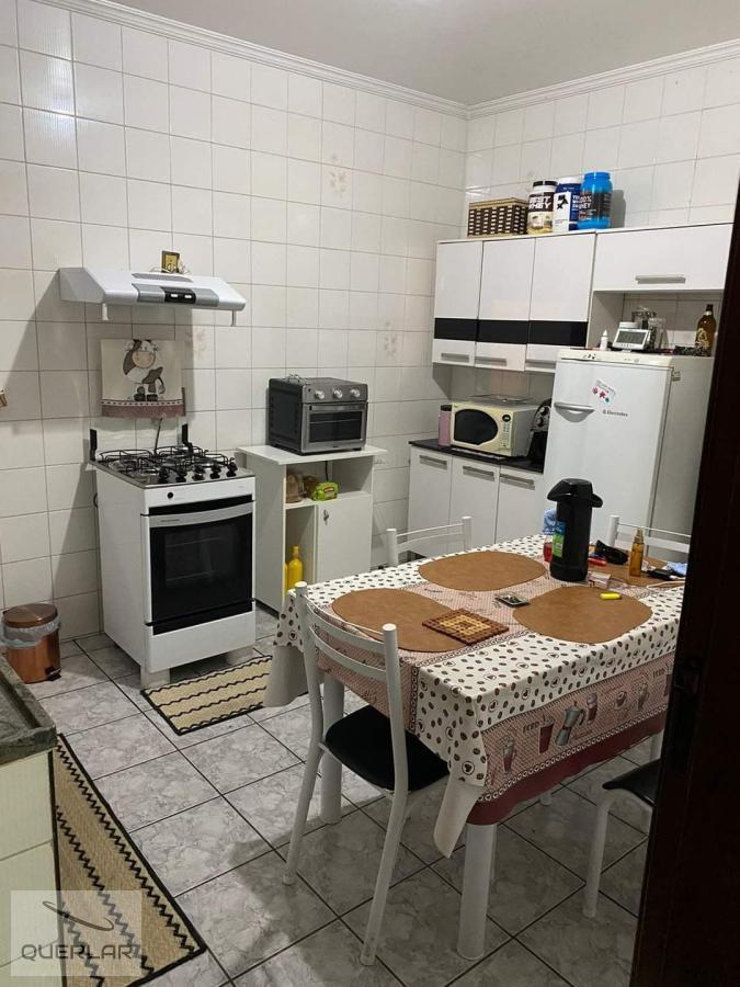 Sobrado à venda com 2 quartos, 216m² - Foto 12