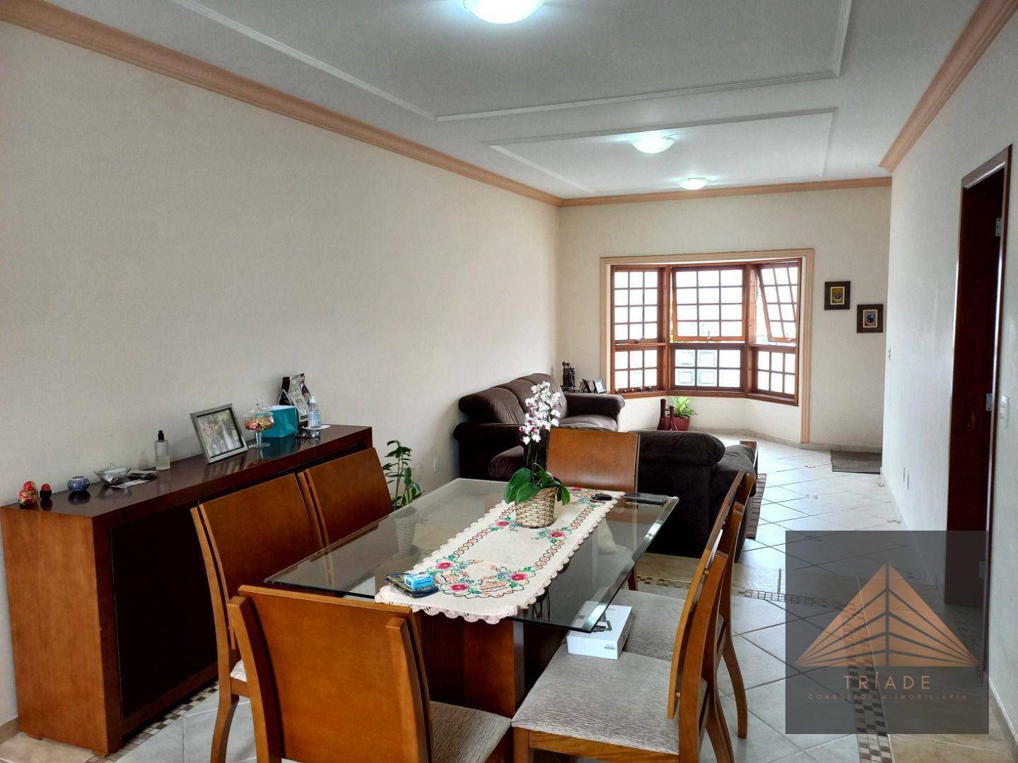 Casa à venda com 3 quartos, 244m² - Foto 5